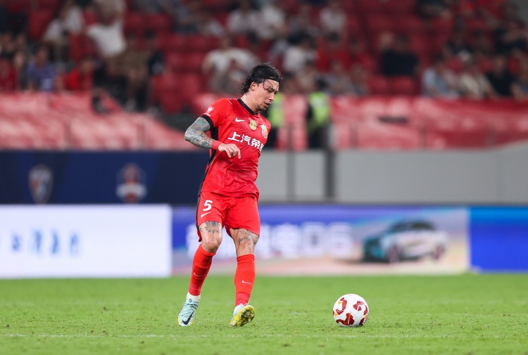 张琳芃头槌破门，海港2-1客胜赛更达晋级16强
