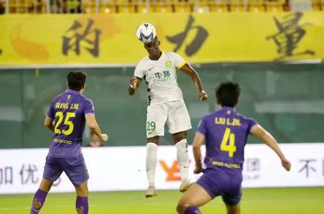 广州豹1-2不敌卫冕冠军 廖均健坦承差距但强调拼劲