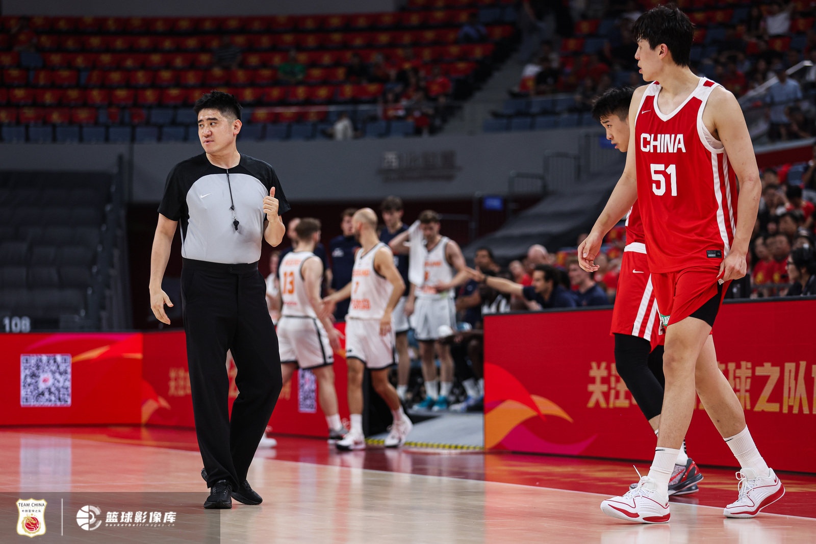 杨瀚森回归首秀7+8,中国男篮65-60险胜荷兰 进攻效率从120骤降至92.6 杨瀚森回归首秀7+8,中国男篮65-60险胜荷兰 进攻效率从120骤降至92.6
