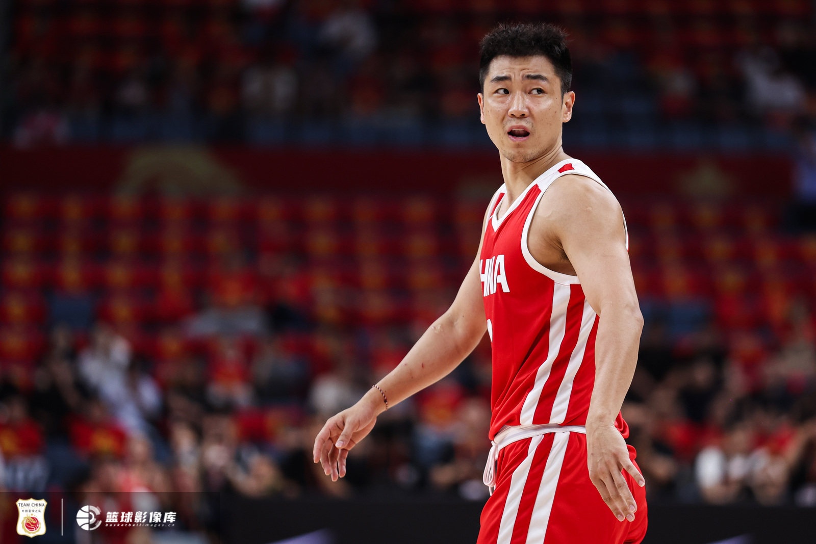 杨瀚森7+8磨合阵痛,高诗岩13分带伤撑后场