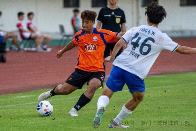 三轮不胜！飞鹭主场0-0青年星 冲乙功臣李宗儒泪别