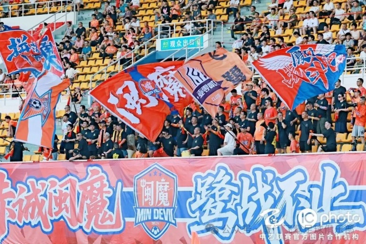 三轮不胜！飞鹭主场0-0青年星 冲乙功臣李宗儒泪别