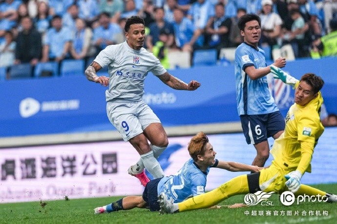 拉唐双响阿苏埃传射 申花客场4-1逆转大连英博