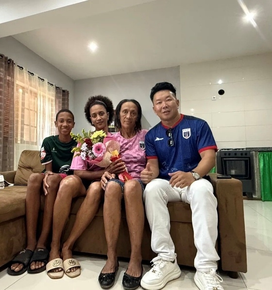 佛得角门神婉拒国足?林杰:不太信 沃齐尼亚不烟酒达40岁巅峰 佛得角门神婉拒国足?林杰:不太信 沃齐尼亚不烟酒达40岁巅峰