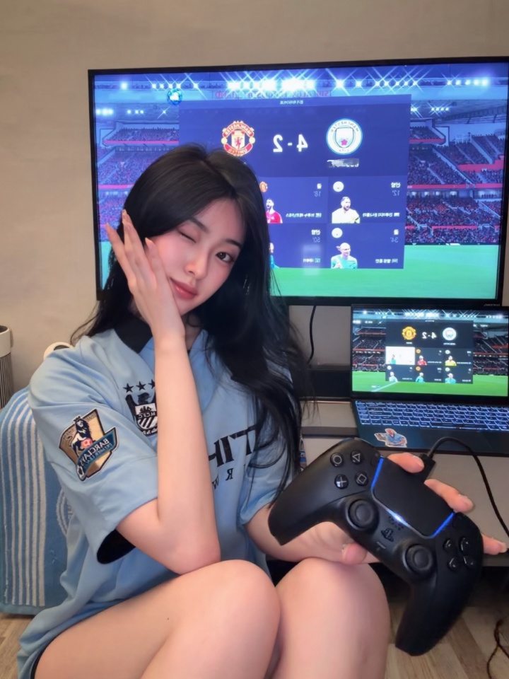 韩国女网红因9320入坑曼城！阿圭罗现身点赞其采访内容
