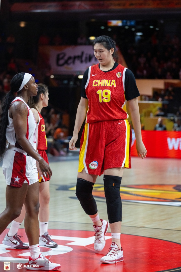 媒体人：张子宇打WNBA肯定没问题 WNBA和WCBA的差距没NBA与CBA大