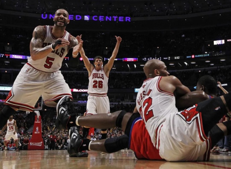 一个角色球员，靠什么在NBA征战17年