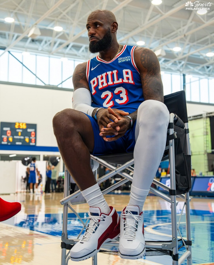 梦幻阵容！NBC费城分台发布76人媒体日图集：现在感觉真实了吗？
