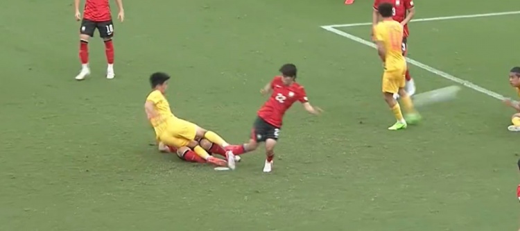 无缘亚运决赛！U23国足1-2韩国U23 王钰栋破门毛伟杰献助攻+伤退