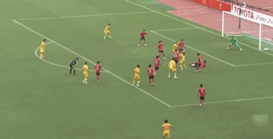 无缘亚运决赛！U23国足1-2韩国U23 王钰栋破门毛伟杰献助攻+伤退